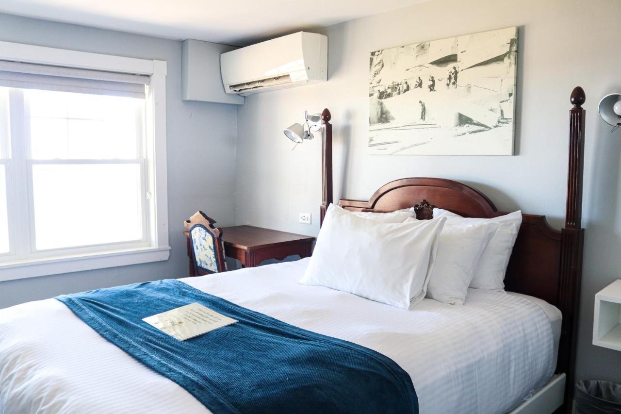 Emerson Inn By The Sea 락포트 외부 사진