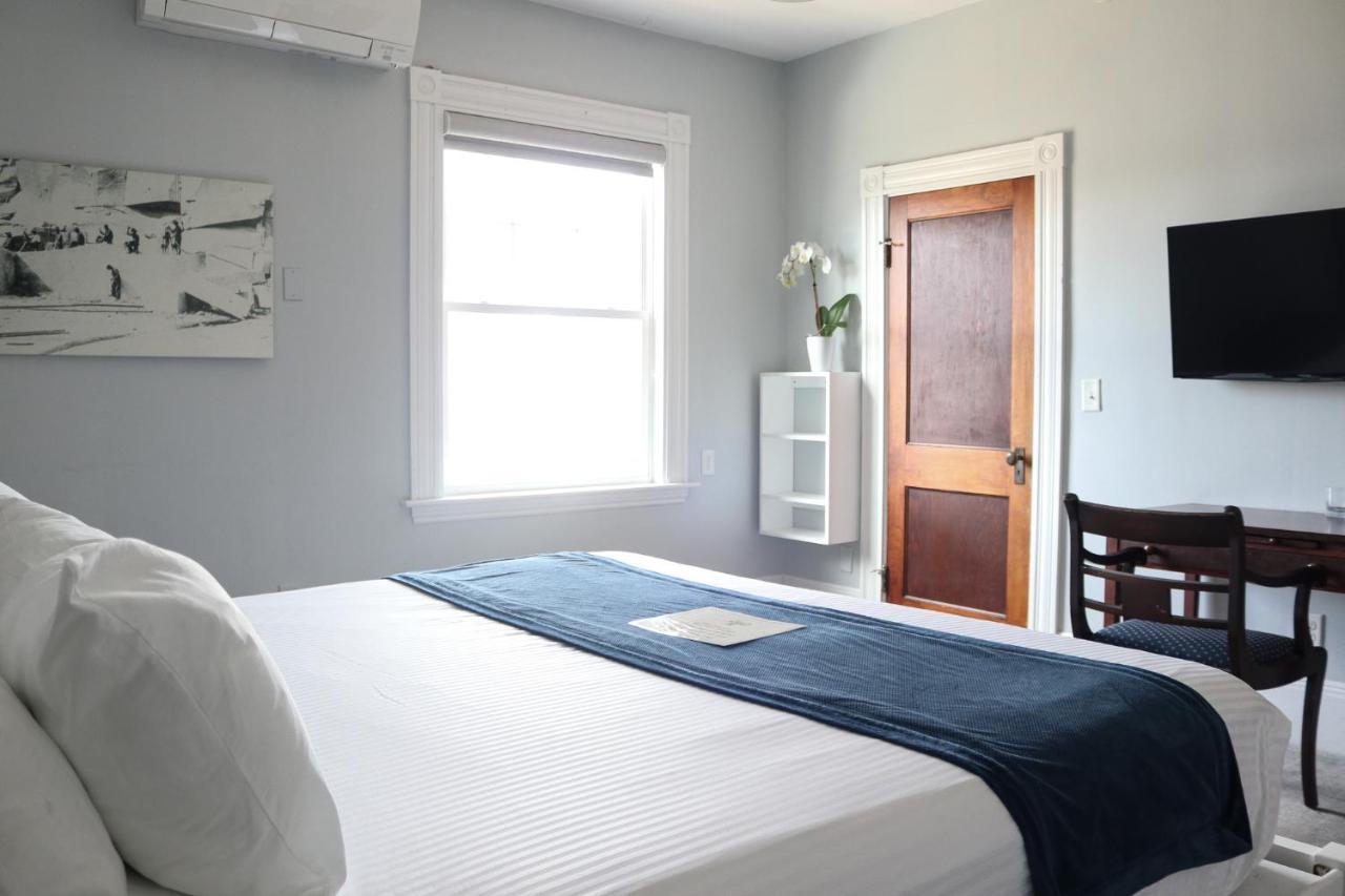 Emerson Inn By The Sea 락포트 외부 사진